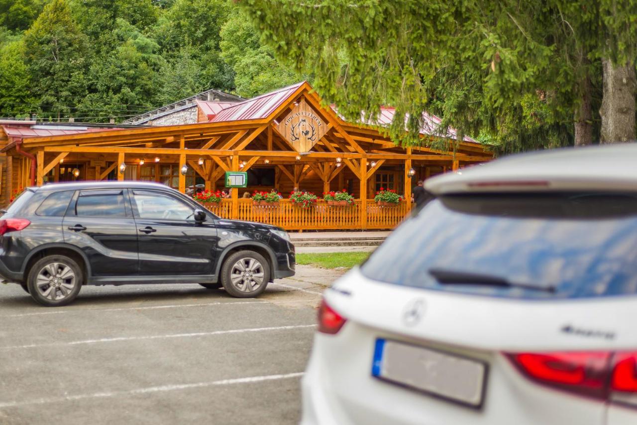 Lipicai Hotel Es Etterem Szilvasvarad Luaran gambar