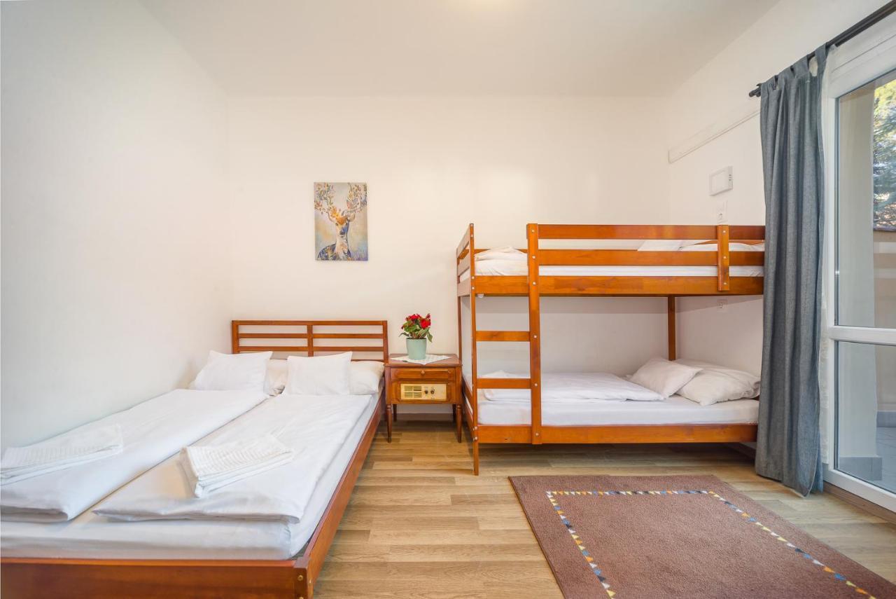 Lipicai Hotel Es Etterem Szilvasvarad Luaran gambar