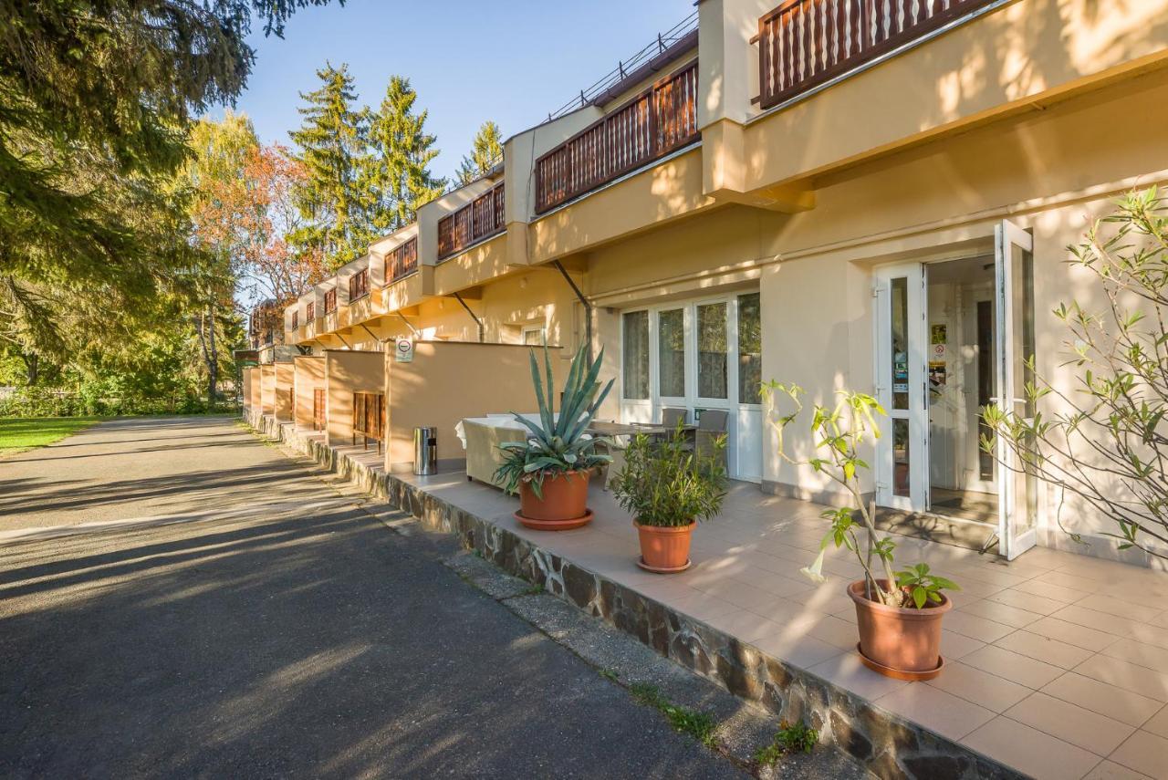 Lipicai Hotel Es Etterem Szilvasvarad Luaran gambar