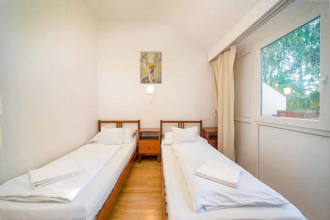 Lipicai Hotel Es Etterem Szilvasvarad Luaran gambar