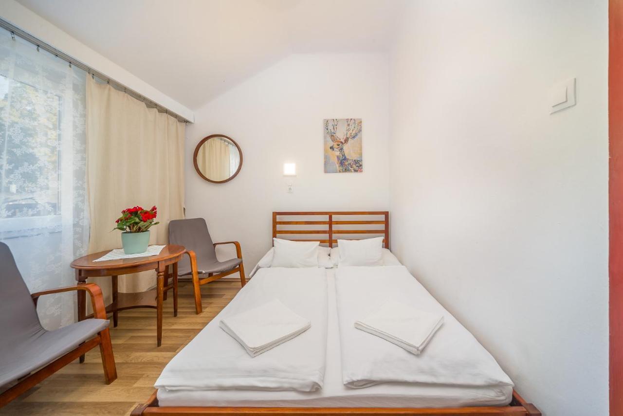 Lipicai Hotel Es Etterem Szilvasvarad Luaran gambar