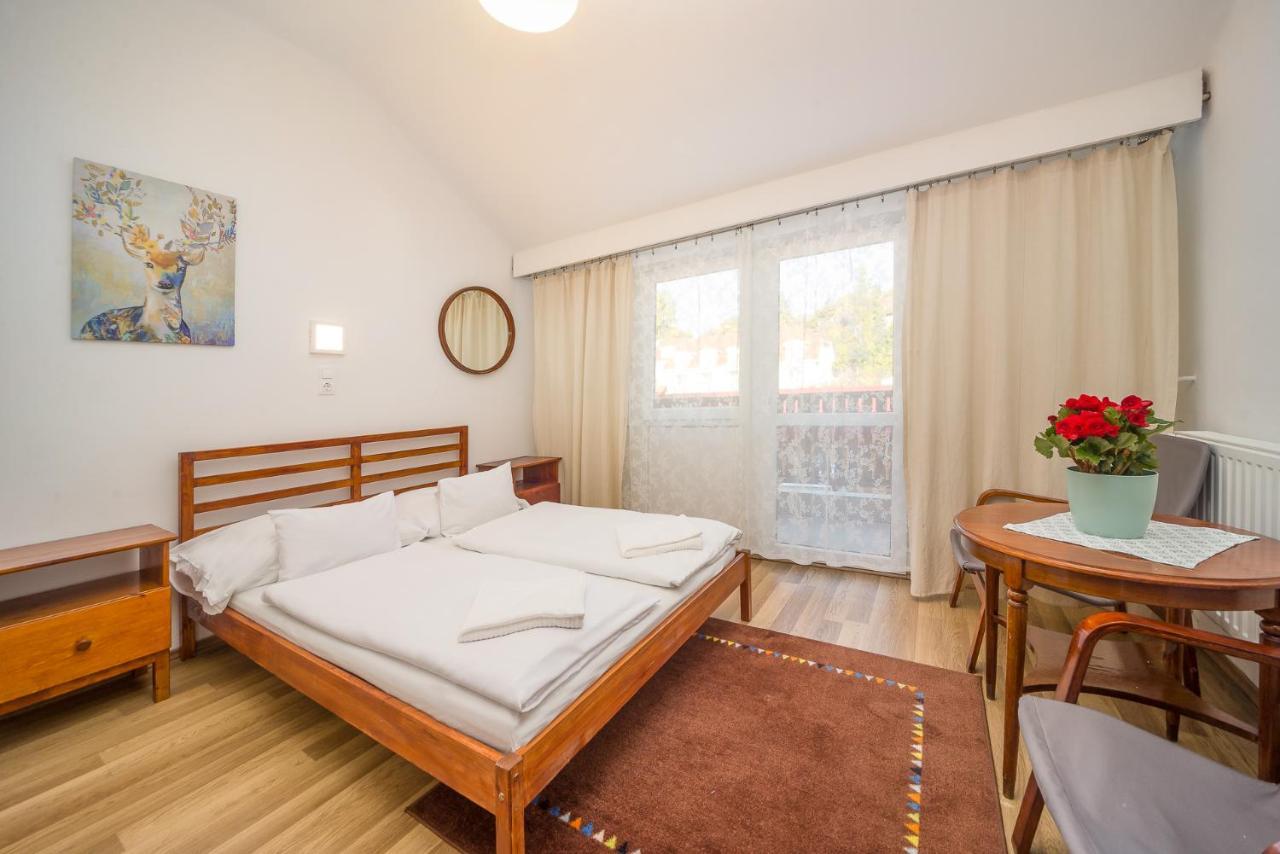 Lipicai Hotel Es Etterem Szilvasvarad Luaran gambar