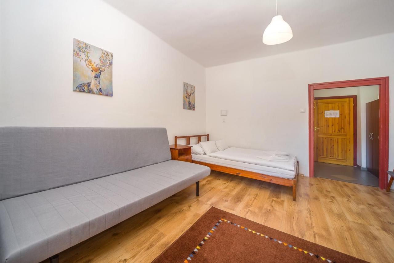 Lipicai Hotel Es Etterem Szilvasvarad Luaran gambar