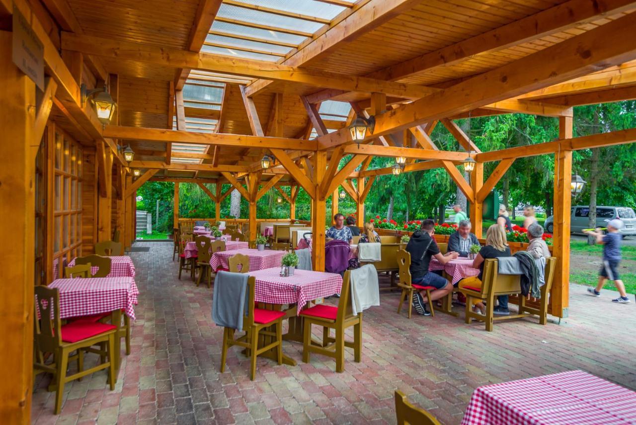 Lipicai Hotel Es Etterem Szilvasvarad Luaran gambar