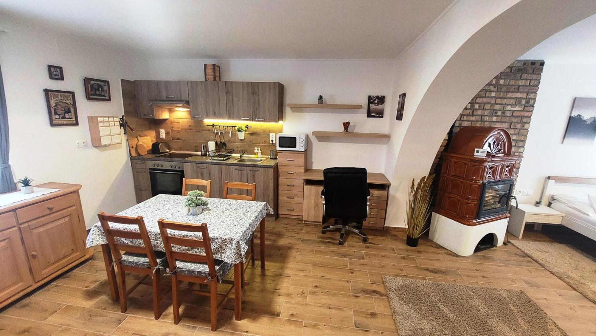 Lipicai Hotel Es Etterem Szilvasvarad Luaran gambar